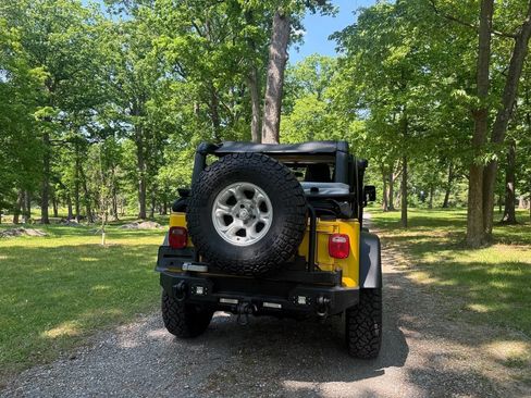Used 2003 Jeep Wrangler X AWD/4WD image 12