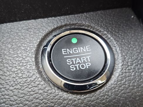 Used 2021 Ford Expedition XLT RWD image 19