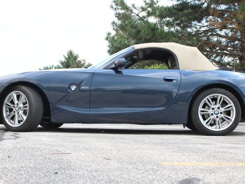 Used 2004 BMW Z4 3.0i RWD image 24