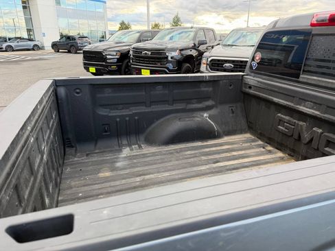 Used 2021 GMC Canyon Elevation w/ Driver Alert Package AWD/4WD image 9