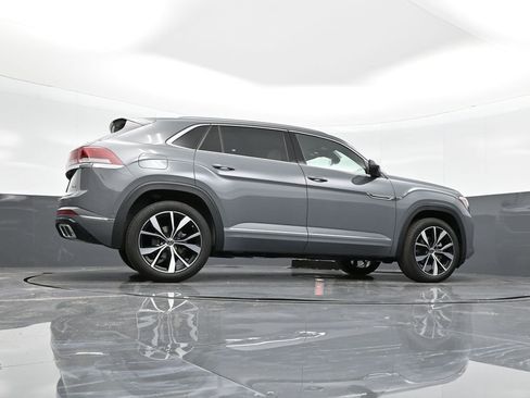 New 2025 Volkswagen Atlas Cross Sport SEL Premium R-Line image 25