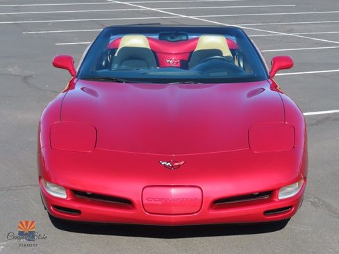 Used 2004 Chevrolet Corvette Convertible w/ Preferred Equipment Group image 31