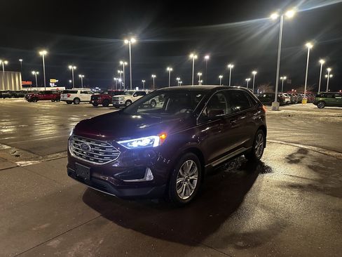 Used 2020 Ford Edge Titanium w/ Equipment Group 301A image 4