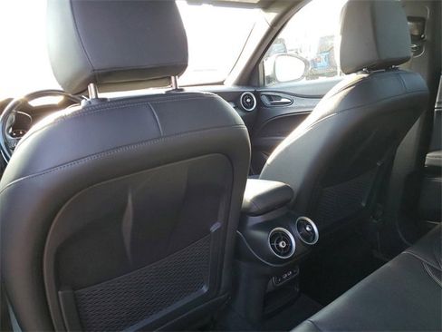 Used 2022 Alfa Romeo Stelvio Sprint image 24