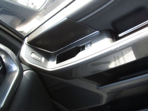 Used 2022 Ford F150 XLT w/ XLT Black Appearance Package image 13