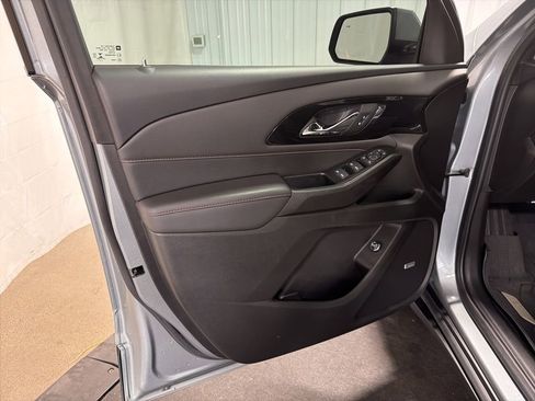 Used 2023 Chevrolet Traverse RS w/ LPO, Floor Liner Package image 4