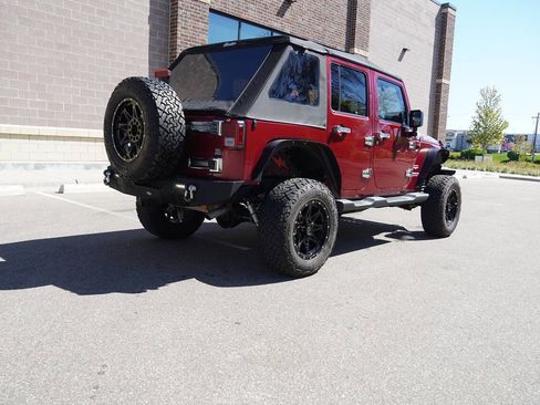 Used 2013 Jeep Wrangler Unlimited Sahara w/ Connectivity Group AWD/4WD image 6