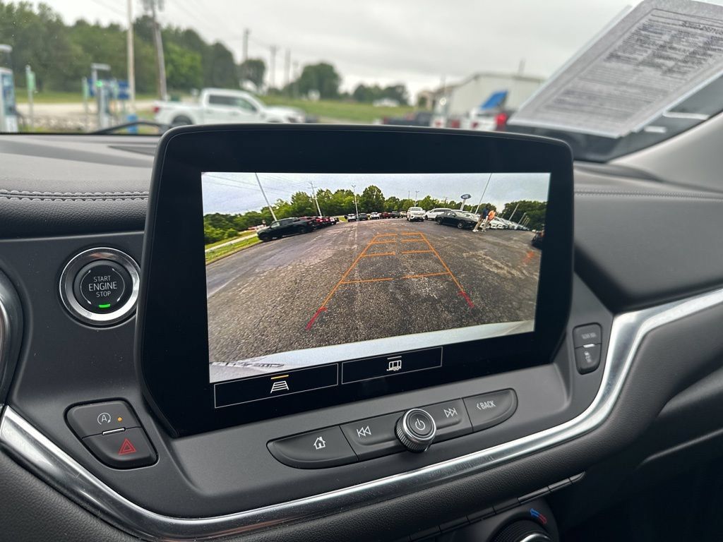 Used 2025 Chevrolet Blazer LT AWD/4WD image 24
