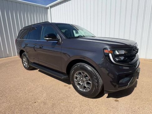 New 2026 Ford Expedition Active RWD image 2