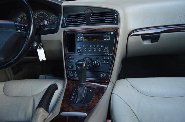 Used 2005 Volvo S60 2.5T FWD image 19