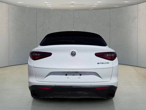 Used 2023 Alfa Romeo Stelvio Sprint RWD image 4