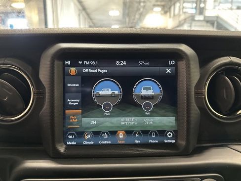 Used 2021 Jeep Gladiator Overland image 27