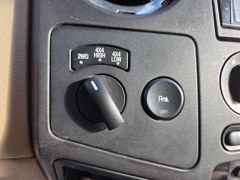 Used 2008 Ford F250 FX4 image 14