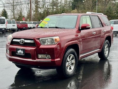 Used 2013 Toyota 4Runner SR5 w/ Convenience Pkg image 1
