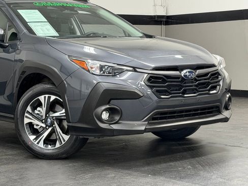 Used 2024 Subaru Crosstrek 2.0i Premium w/ Popular Package #3 AWD/4WD image 3