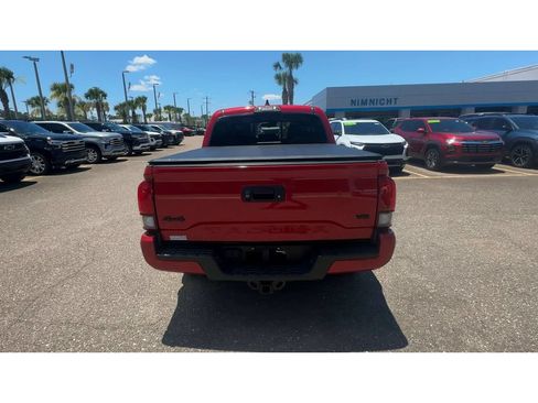 Used 2023 Toyota Tacoma SR5 w/ Technology Package AWD/4WD image 3