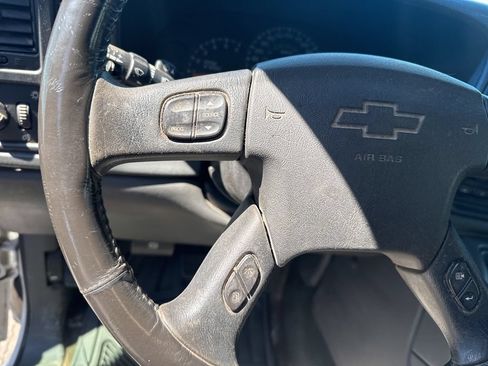 Used 2003 Chevrolet Silverado 1500 LS w/ Off-Road Package AWD/4WD image 23