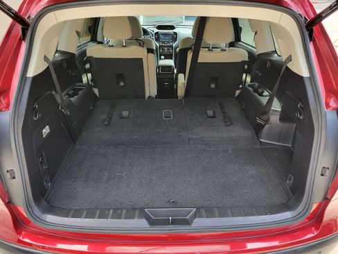 Used 2019 Subaru Ascent Premium AWD/4WD image 16