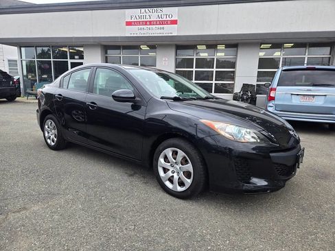 Used 2013 MAZDA MAZDA3 i Sport FWD image 13