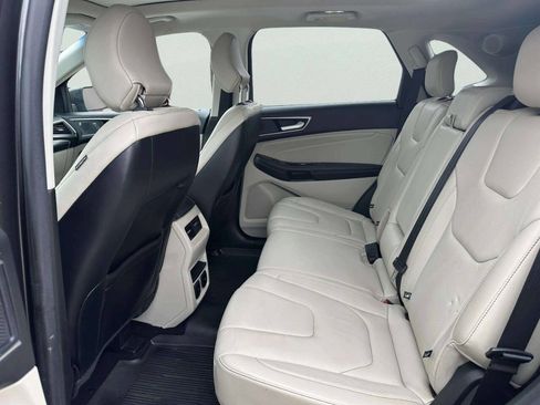 Used 2019 Ford Edge Titanium w/ Canadian Touring Package image 11