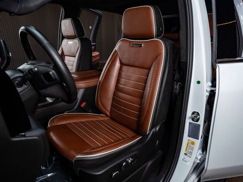 Used 2025 GMC Sierra 2500 Denali Ultimate image 30