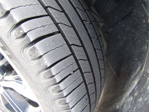 Used 2022 Jeep Compass Limited w/ Sun and Sound Group image 29