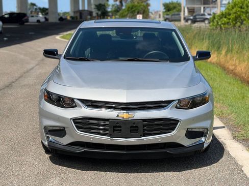 Used 2018 Chevrolet Malibu Hybrid w/ Leather Package FWD image 34
