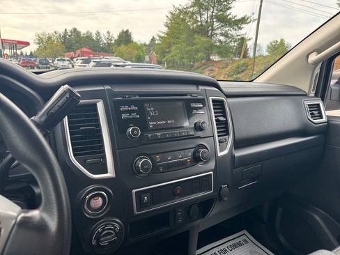 Used 2016 Nissan Titan S AWD/4WD image 18