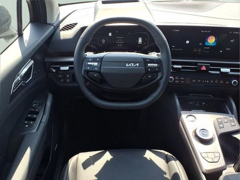New 2026 Kia Sportage SX Prestige AWD/4WD image 4