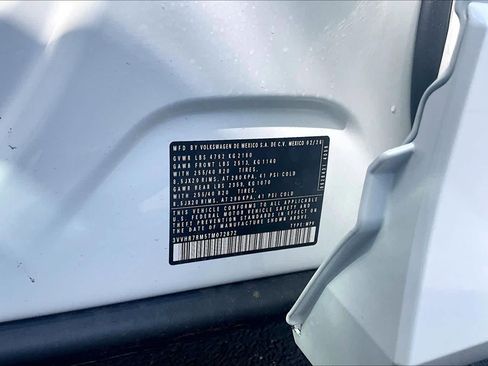 New 2026 Volkswagen Tiguan SE R-Line FWD image 19