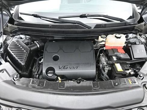 Used 2019 Buick Enclave Essence FWD image 40