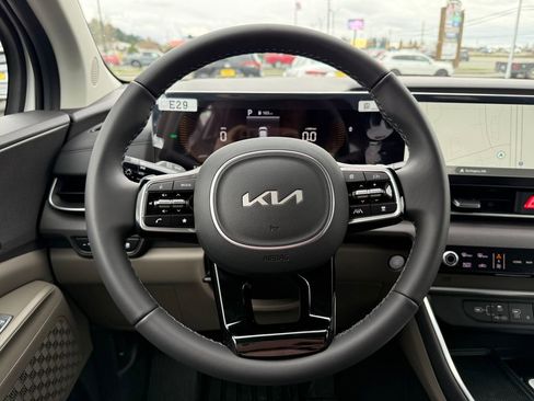 New 2026 Kia Carnival EX FWD image 22