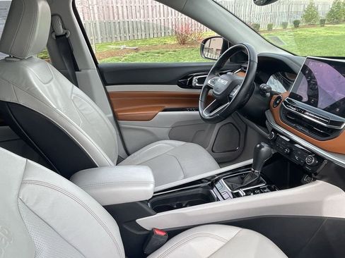 Used 2022 Jeep Compass Limited AWD/4WD image 38