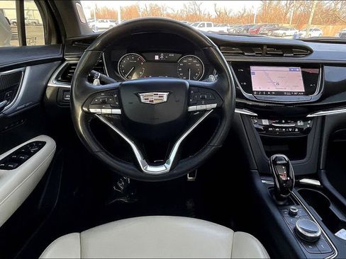 Used 2023 Cadillac XT6 Sport image 5