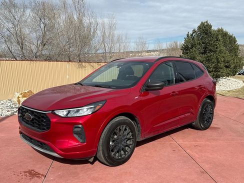 Certified 2024 Ford Escape ST-Line w/ Tech Pack #1 FWD image 4