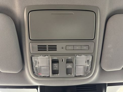 Used 2017 Honda CR-V Touring image 42