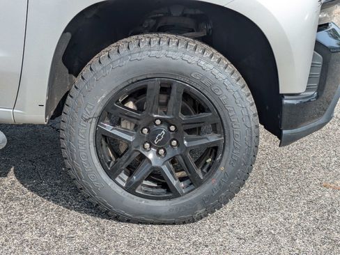 Used 2021 Chevrolet Silverado 1500 LT Trail Boss w/ Bed Protection Package AWD/4WD image 12