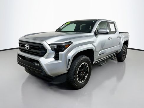 Used 2026 Toyota Tacoma SR5 RWD image 9