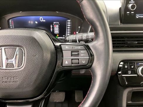 Certified 2025 Honda Pilot Black Edition image 24