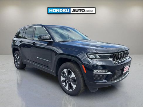 Used 2024 Jeep Grand Cherokee Limited 4xe w/ Trailer Tow Package AWD/4WD image 2