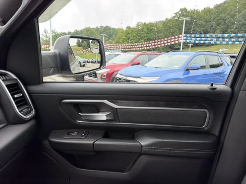 Used 2022 RAM 1500 Big Horn AWD/4WD image 26