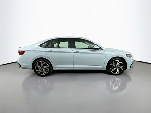 New 2026 Volkswagen Jetta SEL image 4