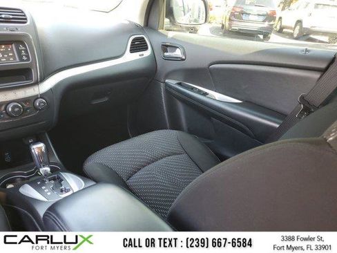 Used 2020 Dodge Journey SE w/ SE Popular Equipment Group image 21