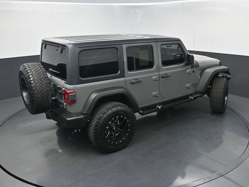 Used 2018 Jeep Wrangler Unlimited Sport S image 32