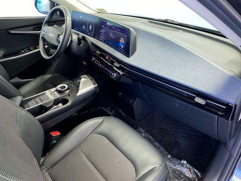Certified 2024 Kia EV6 Light RWD image 29