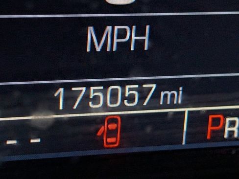 Used 2016 Chevrolet Silverado 1500 LT w/ All Star Edition image 7