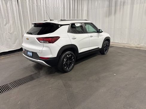 Certified 2023 Chevrolet TrailBlazer LT w/ Convenience Package image 3