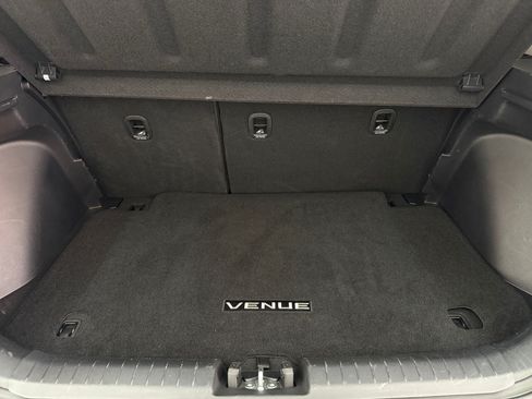 Used 2023 Hyundai Venue SEL FWD image 22