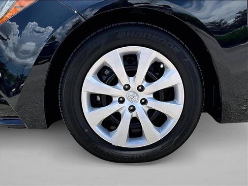Used 2023 Toyota Corolla LE FWD image 10