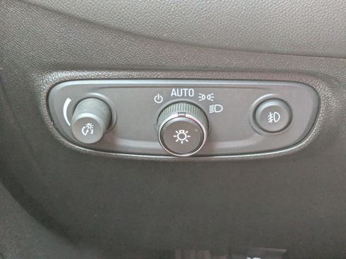 Used 2019 Chevrolet Equinox Premier AWD/4WD image 21